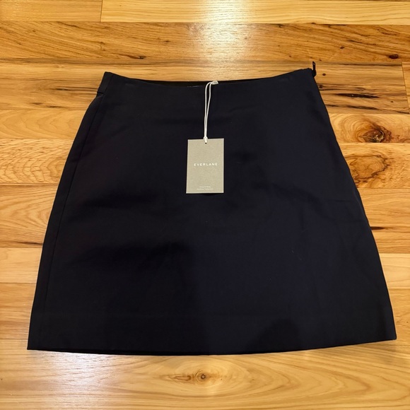 NWT Everlane The Dream Mini Skirt in Navy - Picture 4 of 11